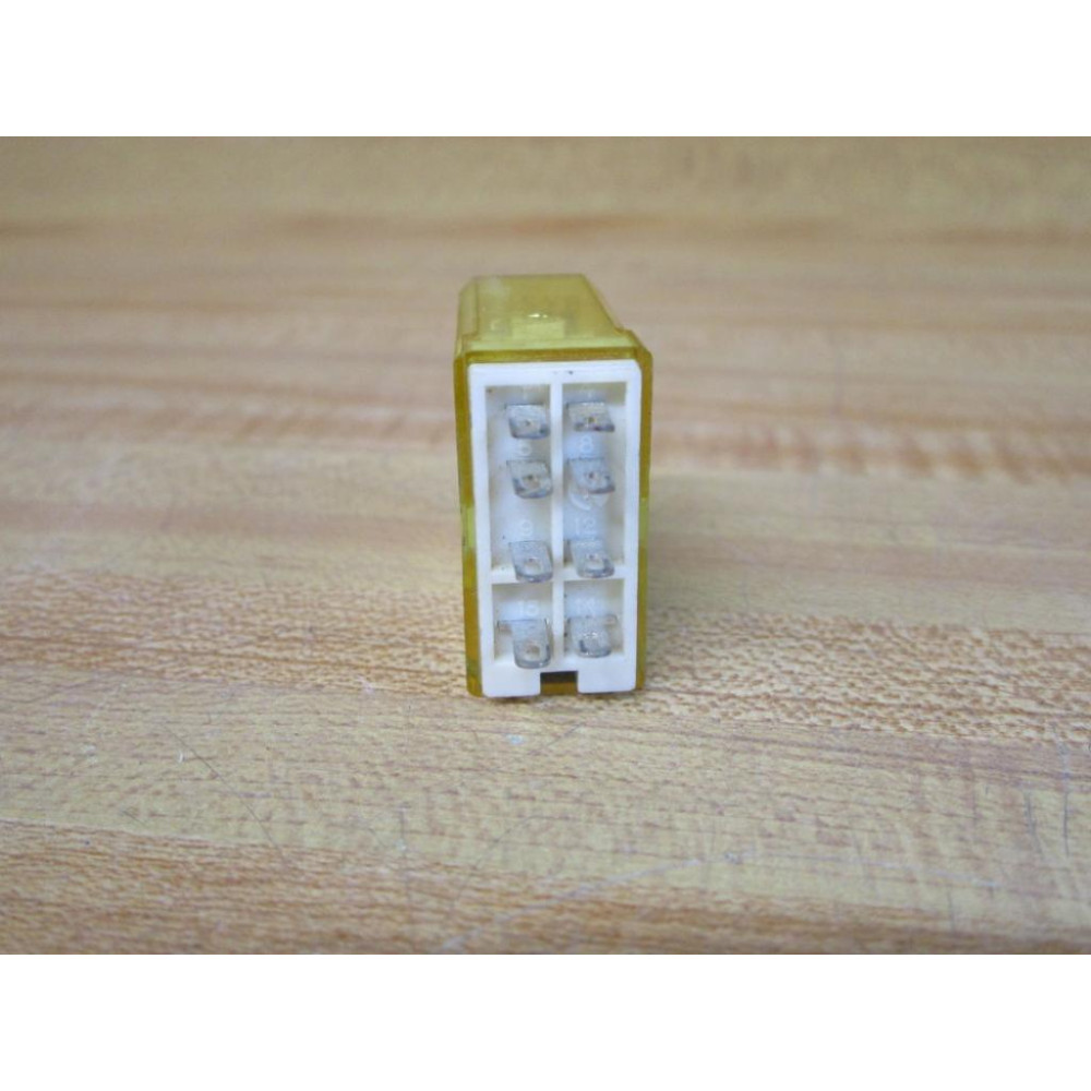 IDEC RY22S-AC120V Relay RY22SAC120V - Used