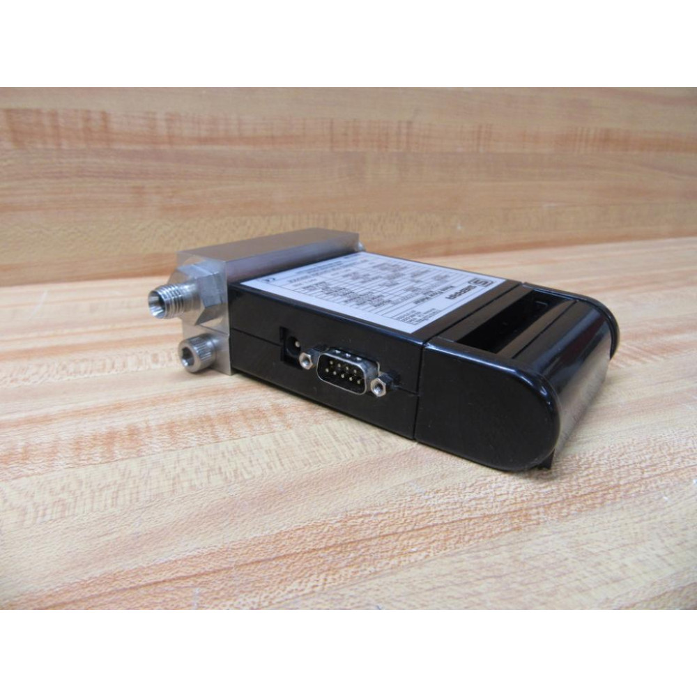 Sierra 822S-L-2-OV1-PV1-V1-HPSCR 2700 Mass Flow Meter 0-20 SCCM 120 PSI - Used