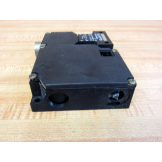 Schmersal AZM160-22YP Safety Interlock Switch AZM16022YP - Used