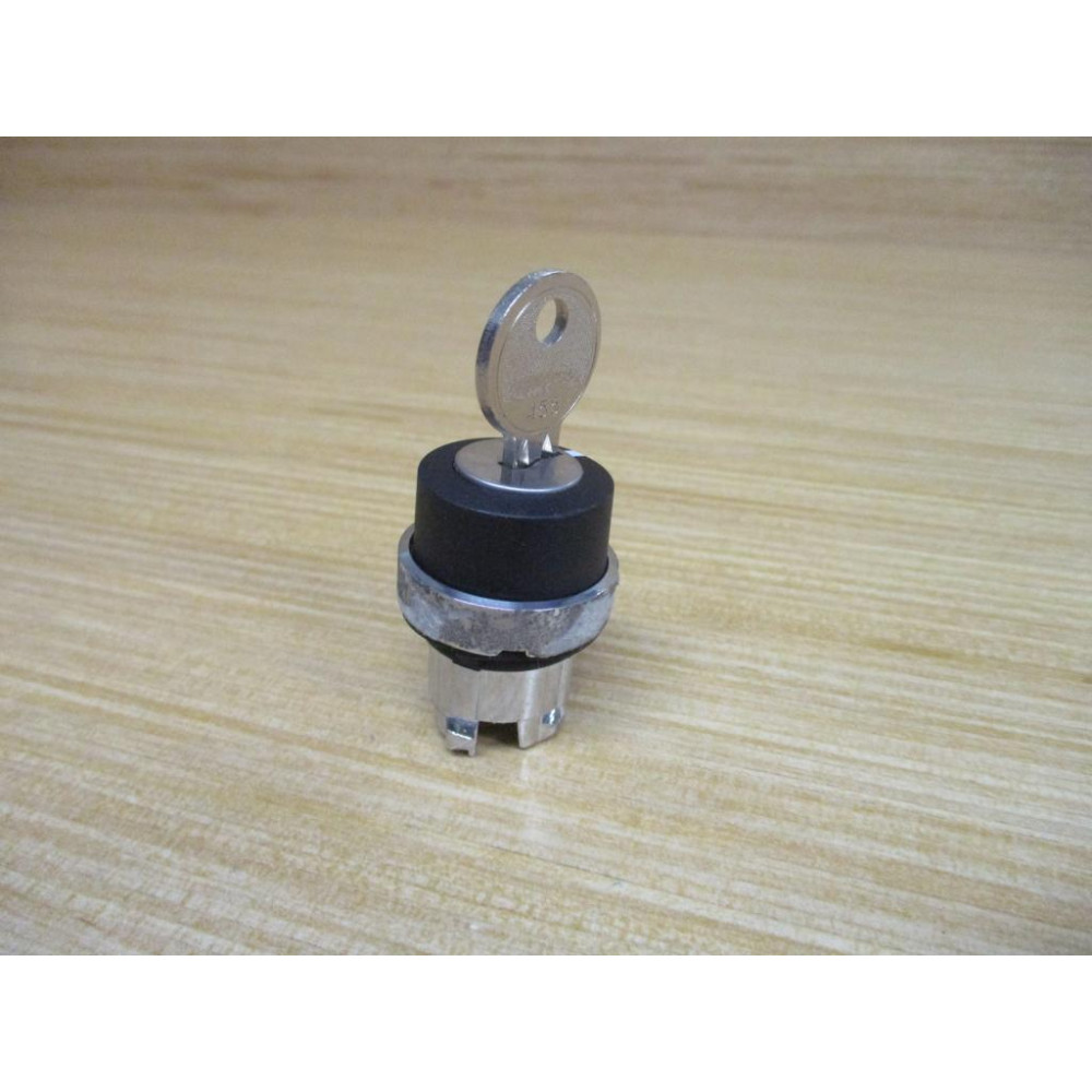 Schneider Telemecanique ZB2-BG9 Keyed Selector Switch ZB2BG9 - Used