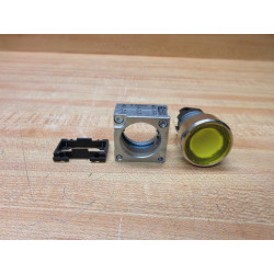 Siemens 3SB3501-0AA31 Furnas Illuminated Push Button WHolder - New No Box