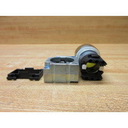 Siemens 3SB3501-0AA31 Furnas Illuminated Push Button WHolder - New No Box