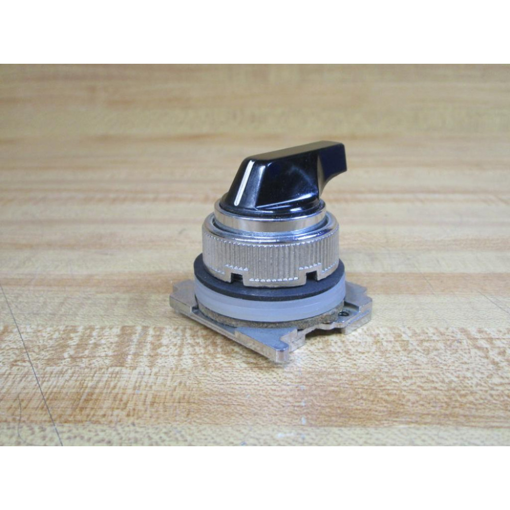 Cutler Hammer 10250T3042 Eaton Selector Switch - New No Box