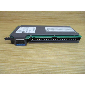 Allen Bradley 1771-IBD Input Module 1771IBD Ser.B, Rev.G02, Cracked - Used