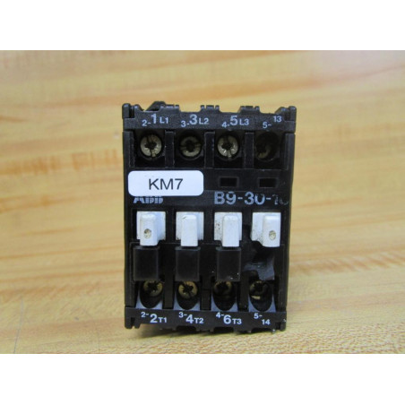 ABB B9-30-10 Contactor  4P 110-115V50HZ 110-127V60HZ Chipped Mount - Used