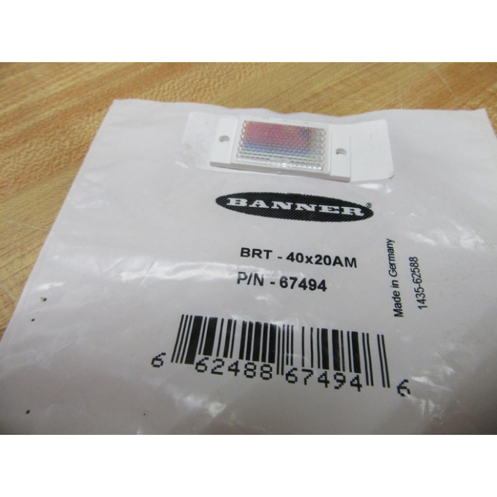 Banner BRT-40x20AM Retroreflective Target 67494