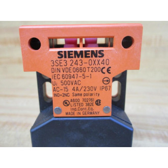 Siemens 3SE3 243-0XX40 Limit Switch 3SE32430XX40
