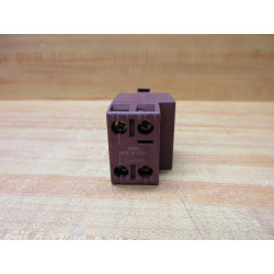 General Electric P9PDMVD CEMA GE Lamp Holder - New No Box