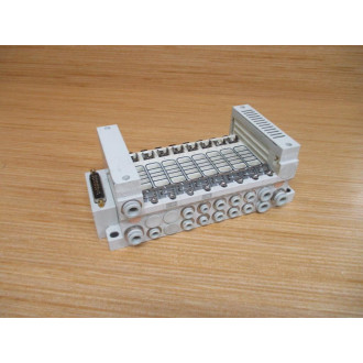 SMC VV5Q21-08-DAN00 8 Station Manifold VV5Q2108DAN00 - Used