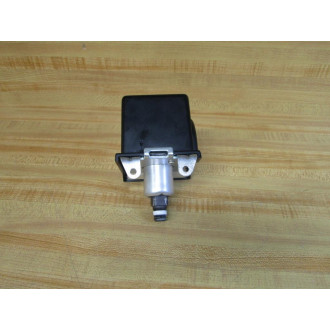 United Electric Controls Co H54-25 9516 Pressure Switch H54259516 - Used