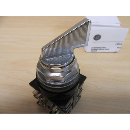 General Electric CR104PSM47A92 Selector Switch - New No Box