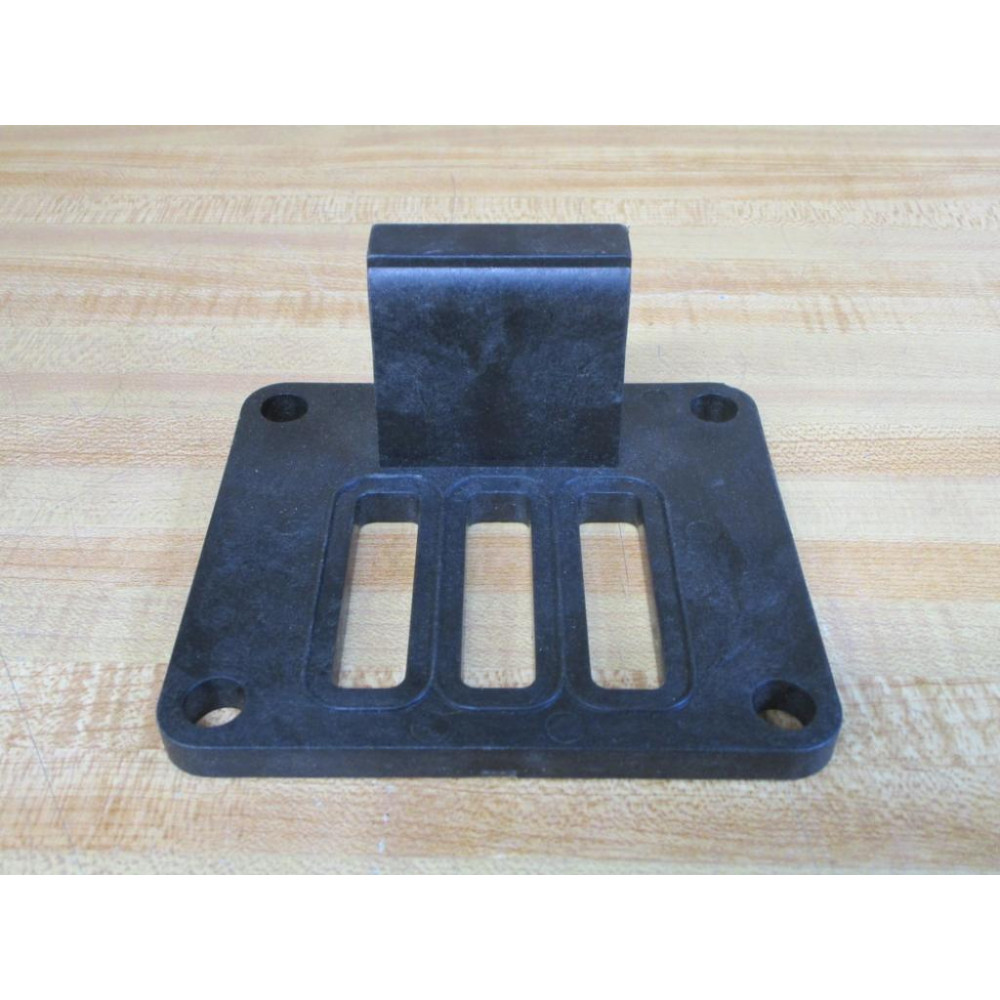 Warren Rupp 095-070-551 Pump Valve Body 6-A - New No Box