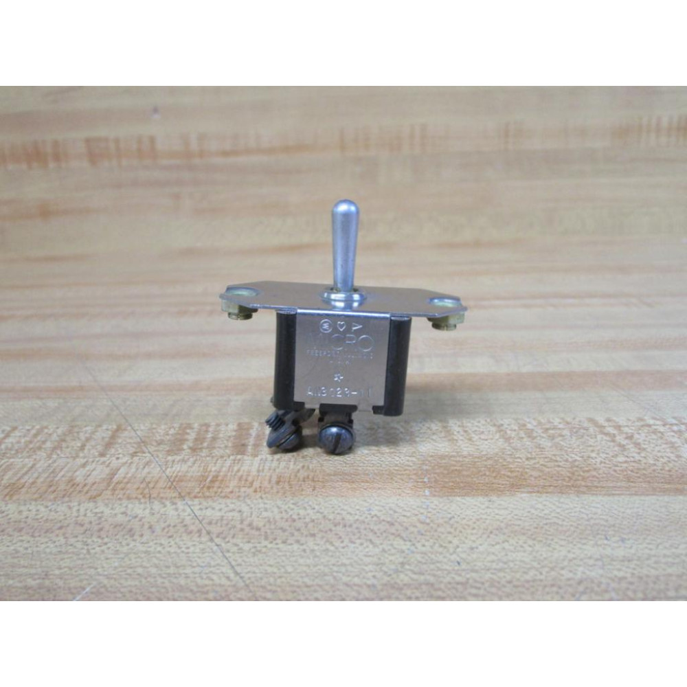 Micro Switch 32TS1-21 Honeywell Toggle Switch AN3023-11 - New No Box