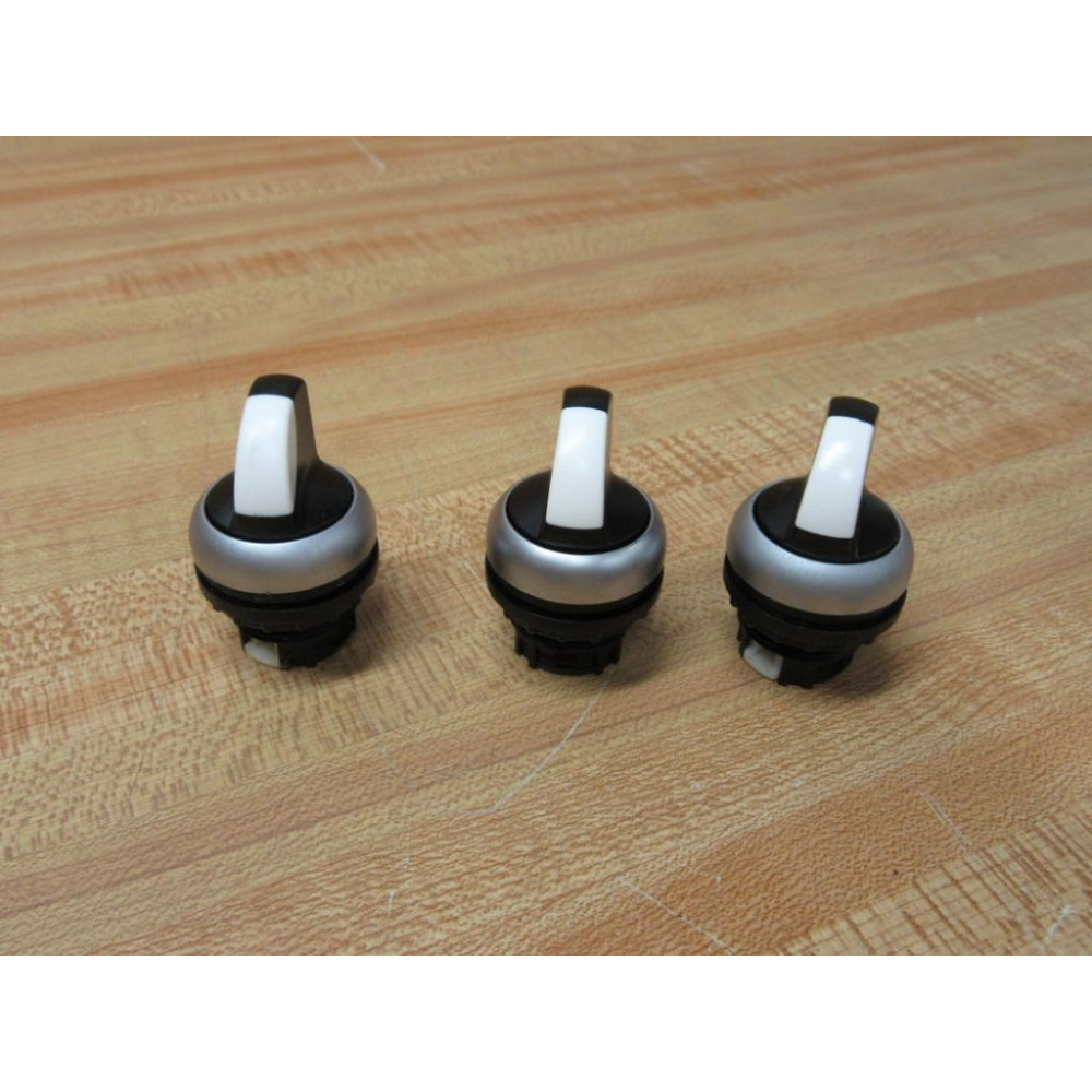 Eaton M22-WRK3 Cutler Hammer 3-Pos Switch M22WRK3 (Pack of 3) - New No Box Eaton M22-WRK3 Cutler Hammer 3-Pos Switch M22WRK3 (Pack of 3) - New No Box