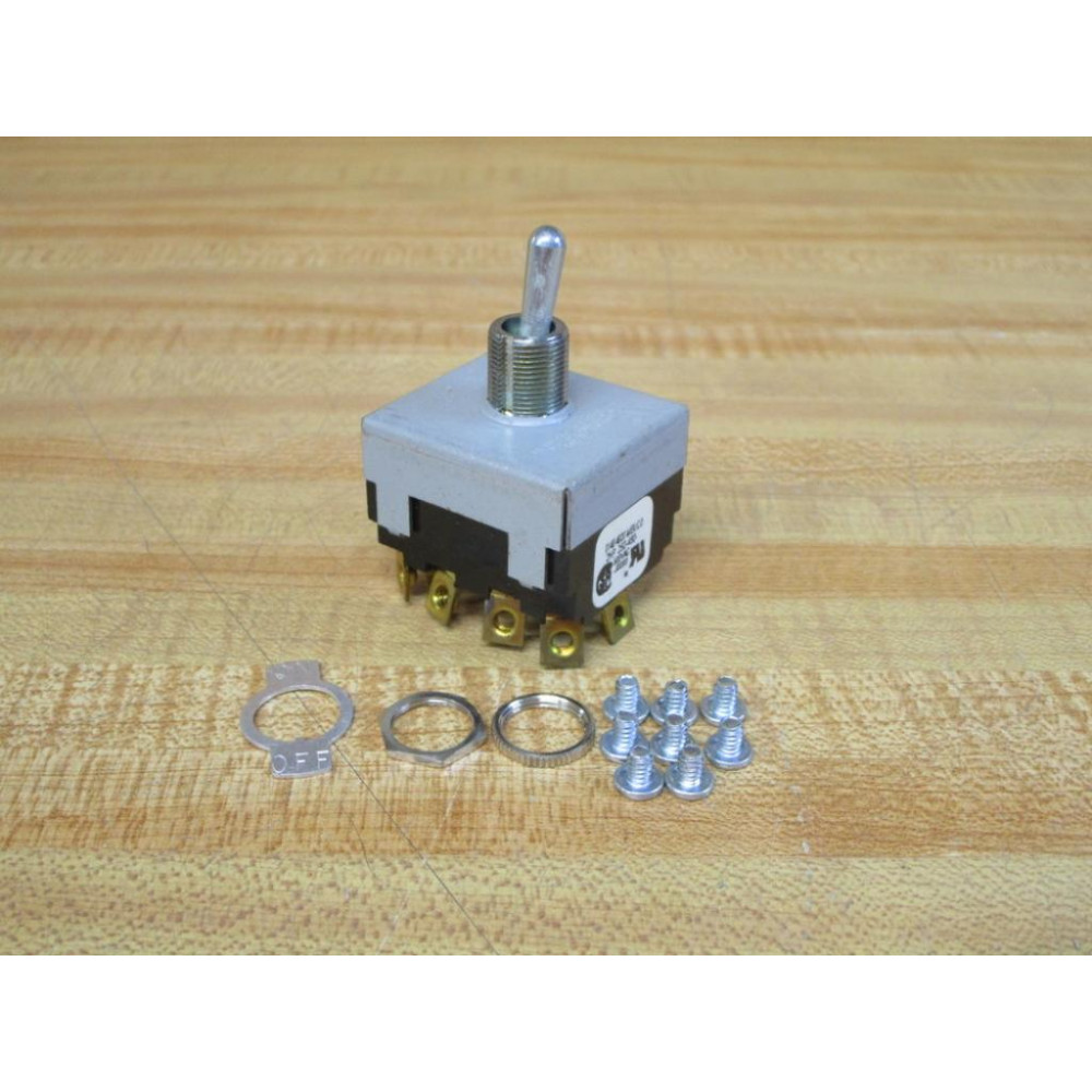 McGill 0140-4020 Toggle Switch 01404020 - New No Box