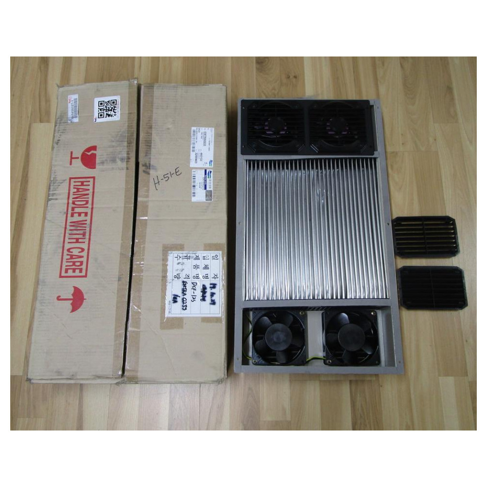 Dayle Yang Mechatronics DCF-12S Cooler Fan EMTRA0233 Dented Metal Guard