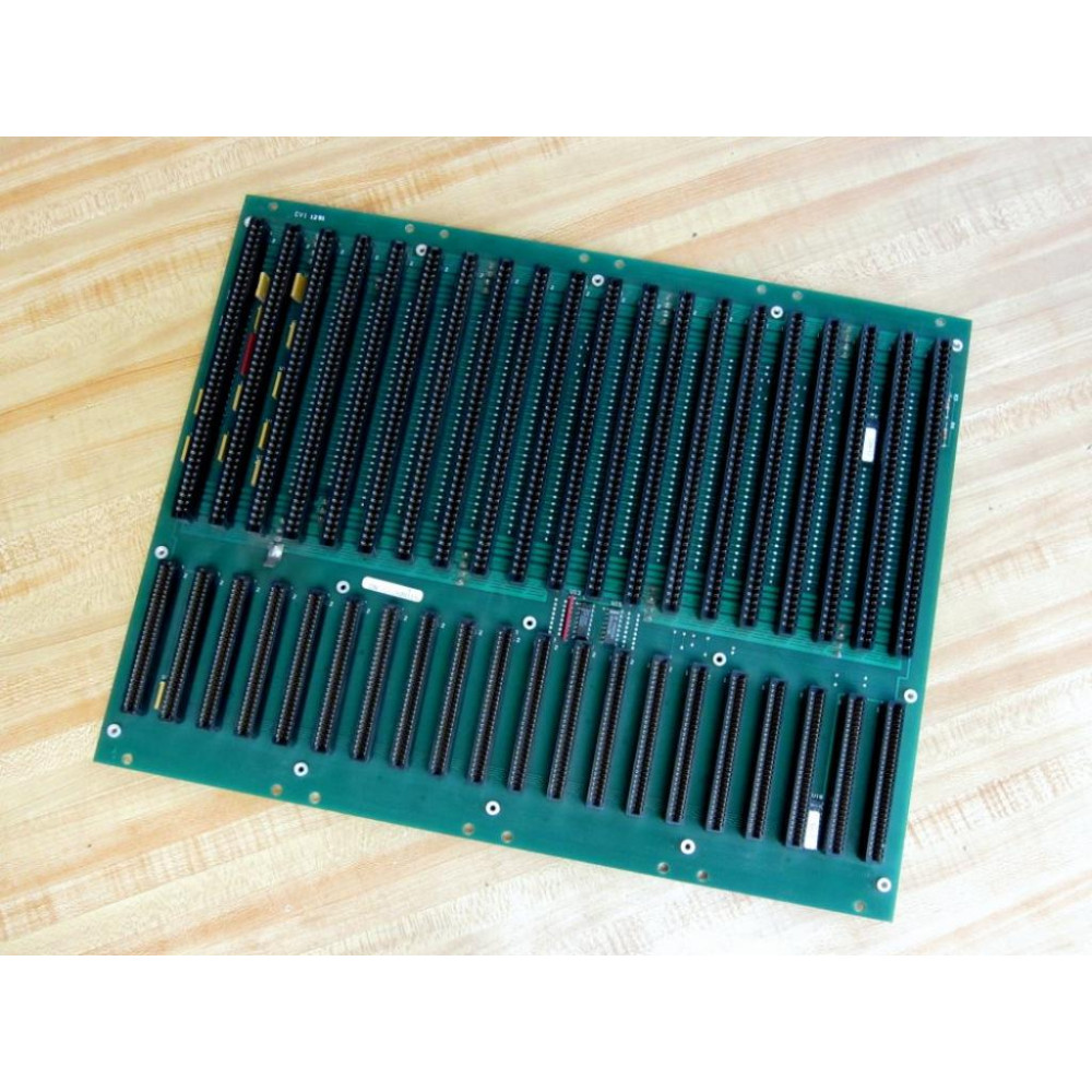 ABB 125S2620-1 20-Slot Backplane Board125P2620-1 - Used