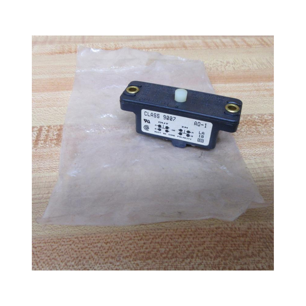 Square D 9007-AO1 Switch 9007-A01 Black White actuator