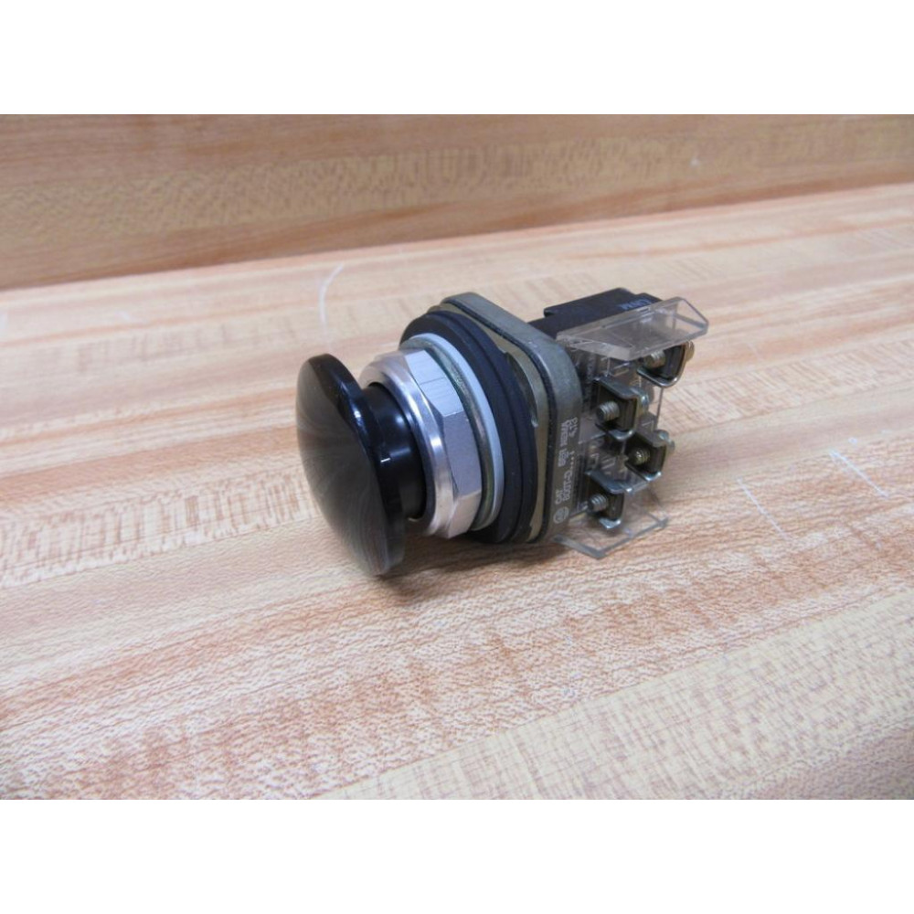 Allen Bradley 800T-D2A Push Button Switch 800TD2A w800T-XA - New No Box