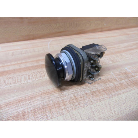 Allen Bradley 800T-D2A Push Button Switch 800TD2A w800T-XA - New No Box