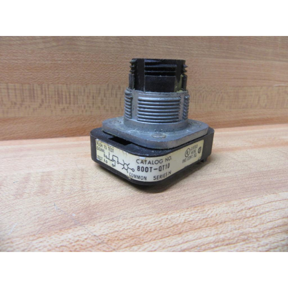 Allen Bradley 800T-QT10 Push Button Core Only - Used