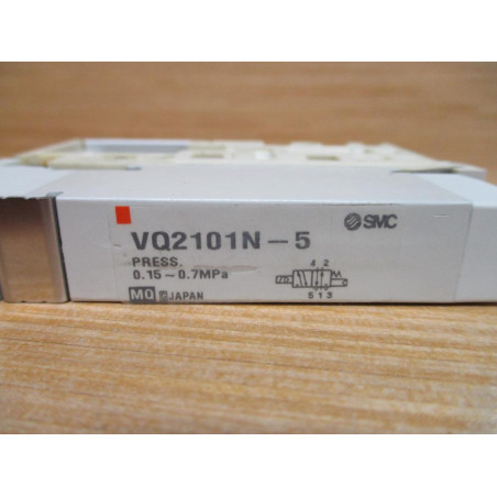 SMC VQ2101N-5 Solenoid Valve VQ2101N5 W Manifold - New No Box