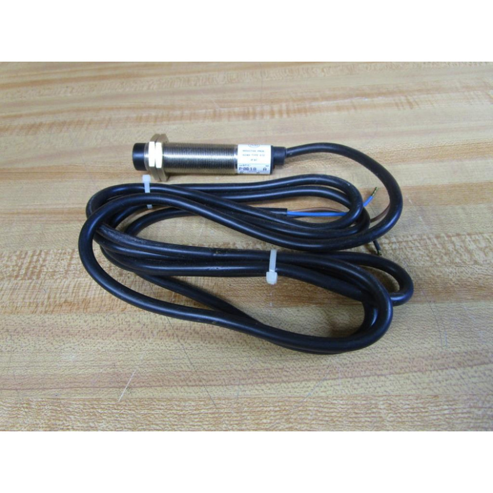 Allen Bradley 871C-P8B18 Inductive Proximity Switch 871CP8B18 - New No Box