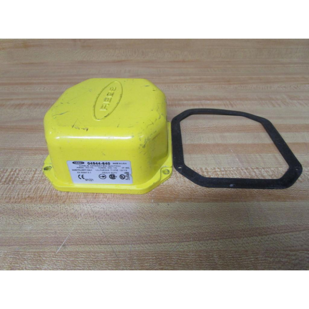 Rees 04944-640 Cable Operated Switch 04944640 Lid And Gasket Only - Parts Only Rees 04944-640 Cable Operated Switch 04944640 Lid And Gasket Only - Parts Only