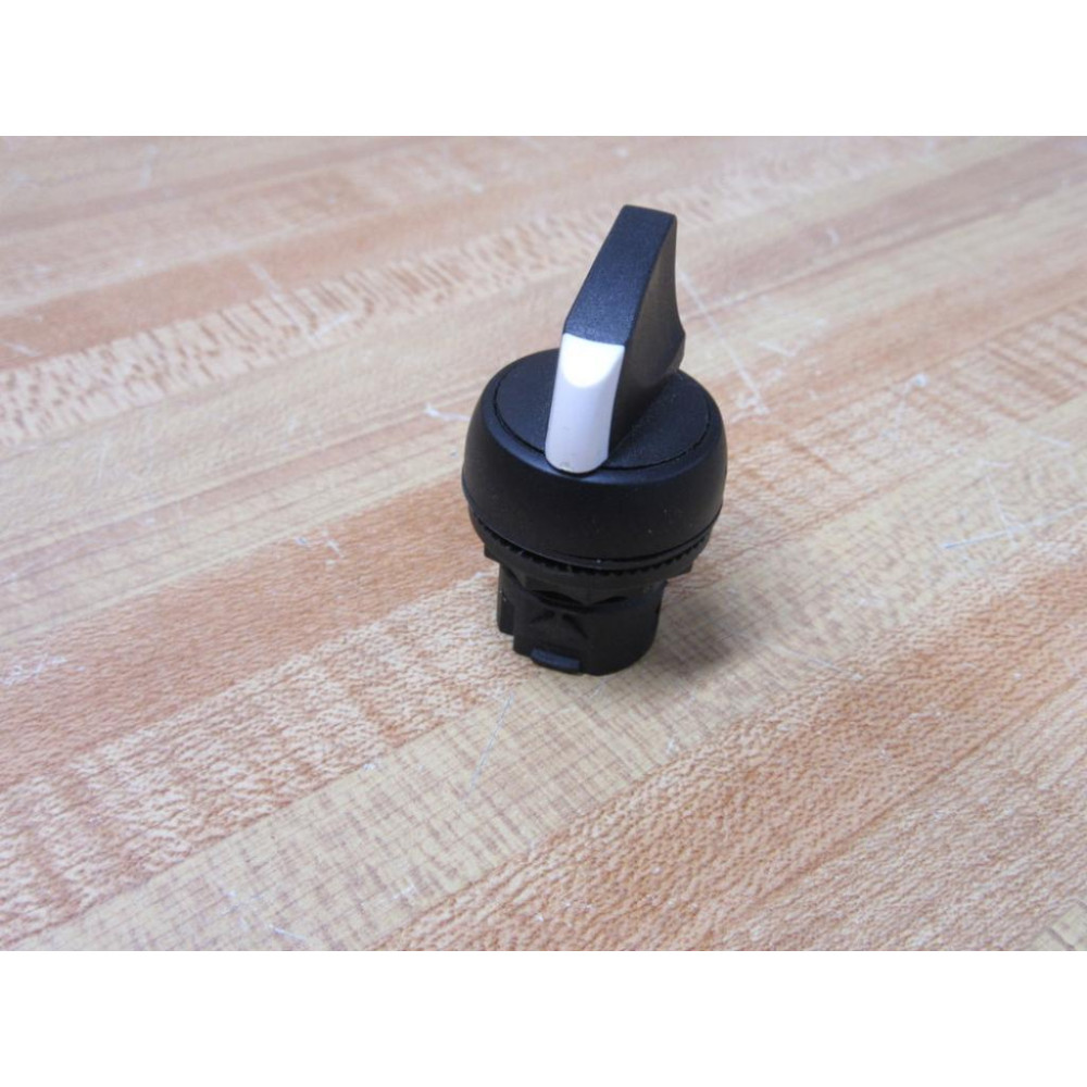 Allen Bradley 800FP-SB32 Selector Switch 800FPSB32 - New No Box Allen Bradley 800FP-SB32 Selector Switch 800FPSB32 - New No Box