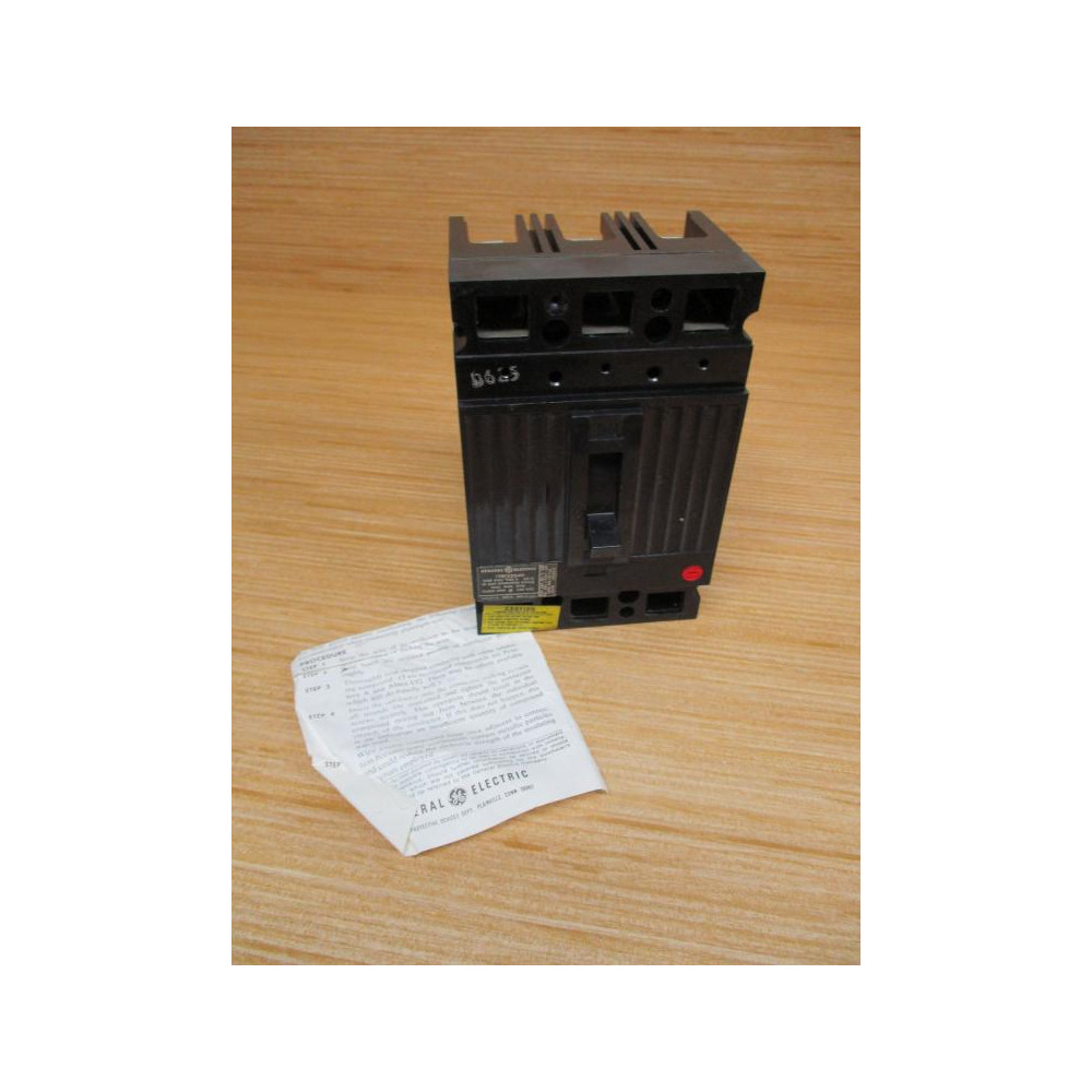 General Electric TEB132040 40A Circuit Breaker GE - New No Box