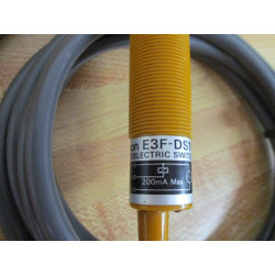 Omron E3F-DS10Z1 Photoelectric Switch E3FDS10Z1 - New No Box