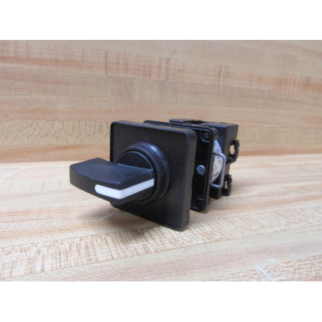 Schneider K1A0010 Cam Switch - New No Box