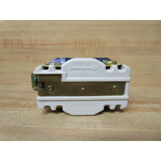 Hubbell 30A.120208V.30Y Twist-Lock Receptacle - New No Box