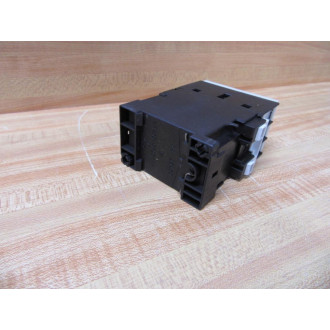 Siemens 3RT1025-1BB40 Motor Starter Contactor  3RT10251BB40