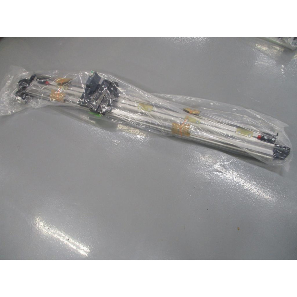 Macron 10067B01 Linear Rail Actuator - New No Box