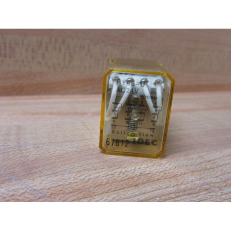 IDEC RY4S-U-AC24V Relay RY4S-U-24V AC - New No Box