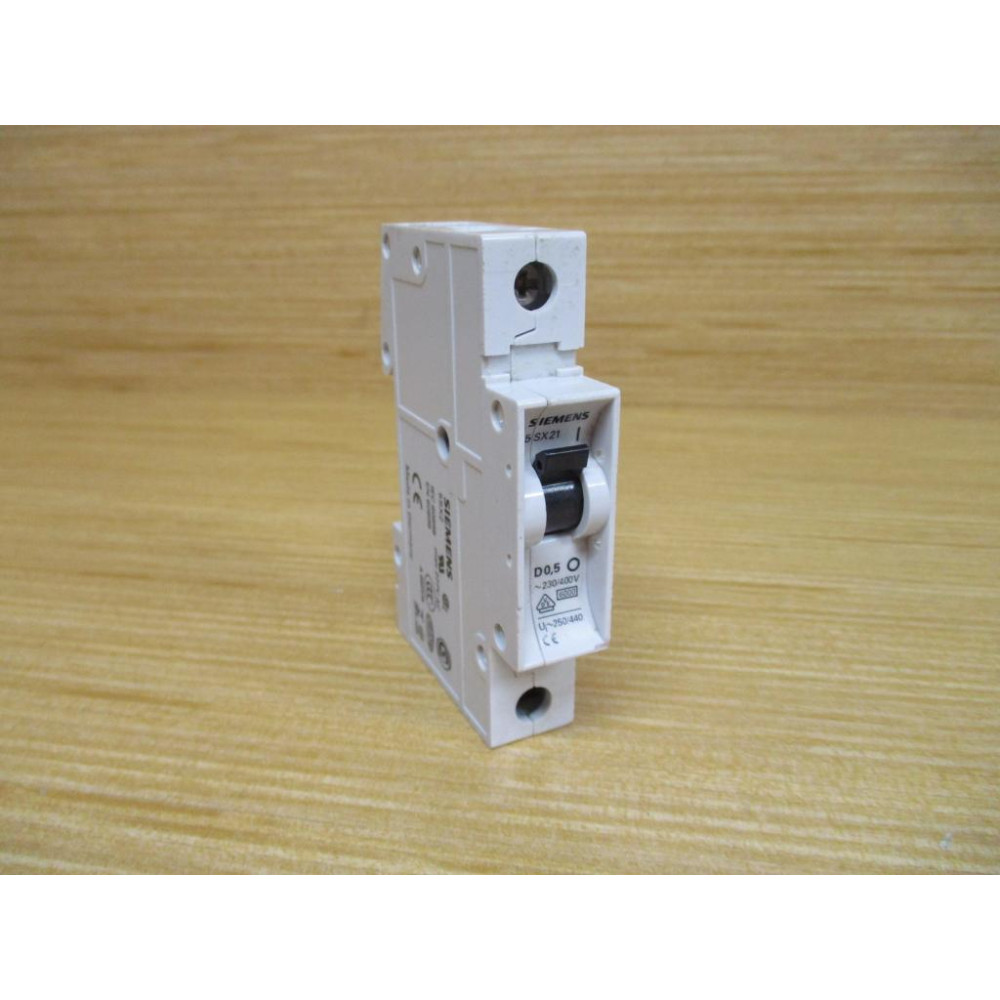 Siemens 5SX21-D0,5 Circuit Breaker 0.5 Amp 5SX21D05 - Used