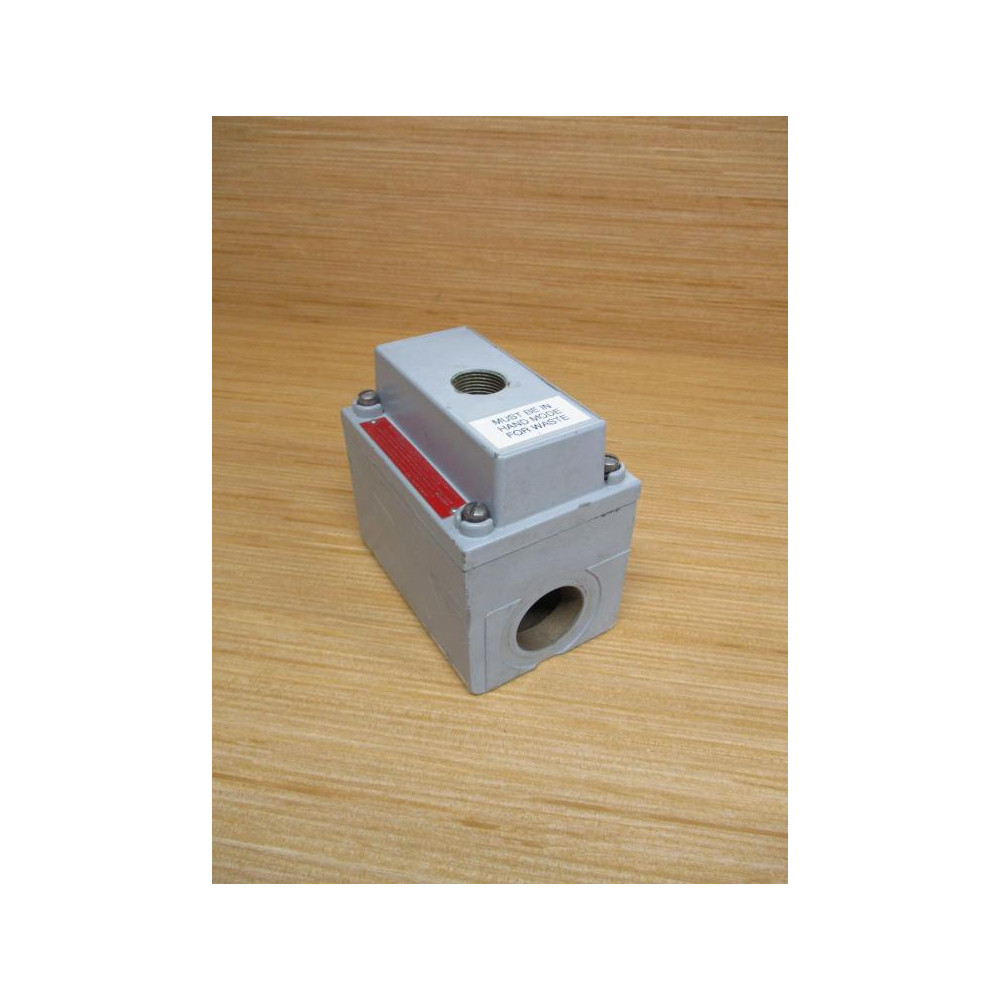 Allen Bradley 800H-NP30 Cover W Base - Used