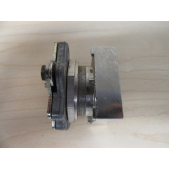 Cutler Hammer E30AD Eaton Compact Push Button Operator - Used