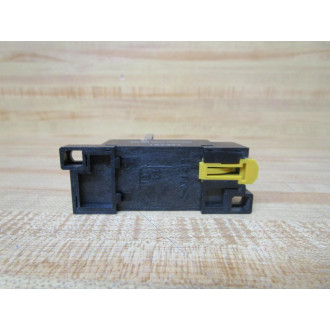 Omron PTF08A Relay Socket . - New No Box