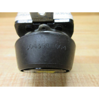 D-53921-01 Female Receptacle 304358-004 - New No Box