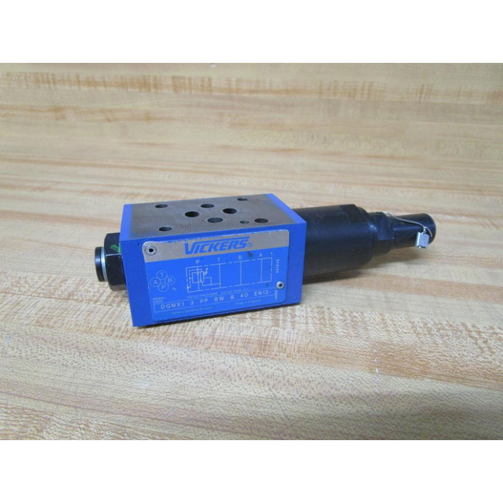 Vickers DGMX1 3 PP BW B 40 EN12 Valve . - New No Box