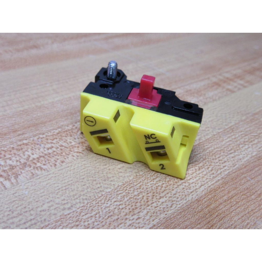 General Electric CR104PXC01GF N.C. Contact Block GE - New No Box