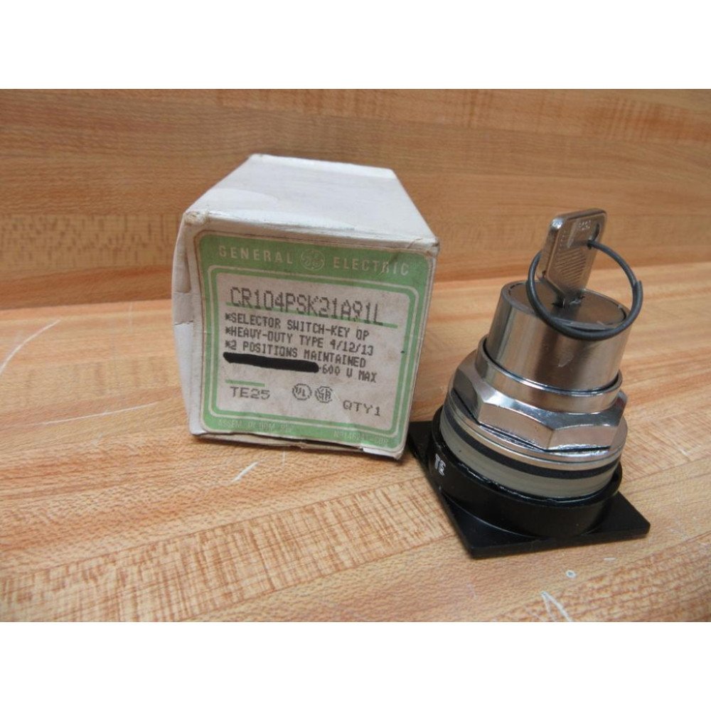 General Electric CR104PSK21A91L Selector Switch GE WO Contact Blocks