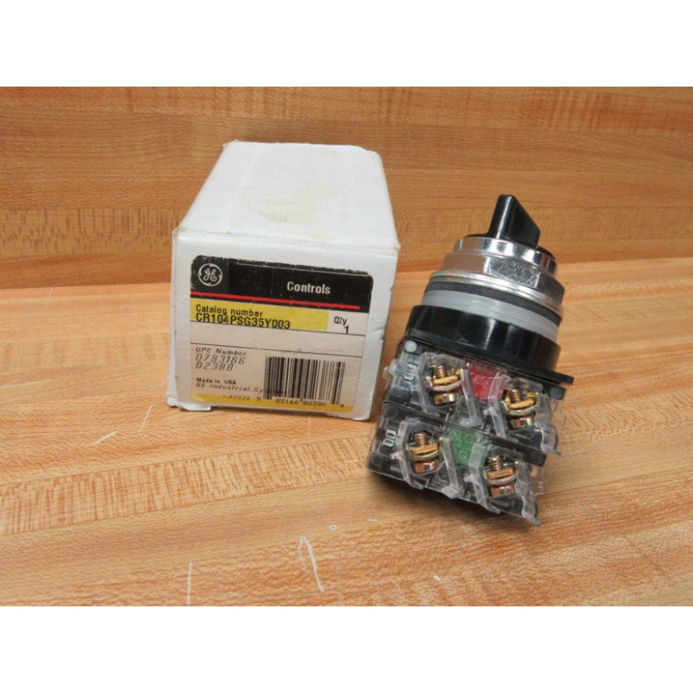 General Electric CR104PSG35Y003 Selector Switch GE W(2) N.C.  (1) N.O.