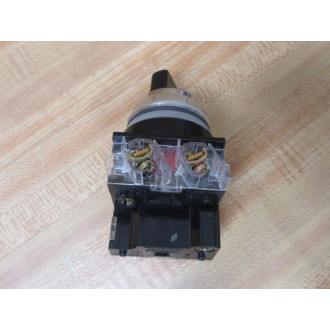 General Electric CR104PSG35Y003 Selector Switch GE W(2) N.C.  (1) N.O.