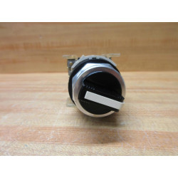 Allen Bradley 800T-N2KF4B Selector Switch Series N