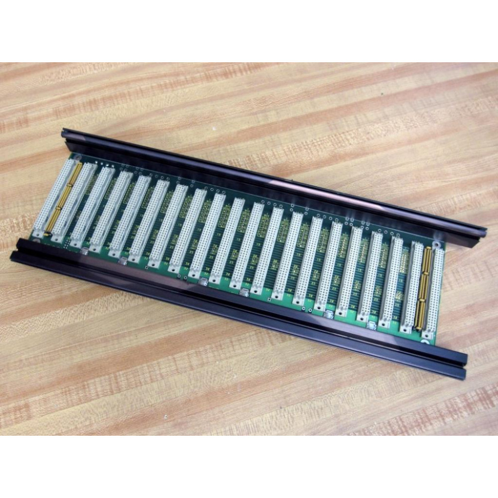 Hybricon 025-032 20-Slot Backplane 025032 1 Missing Pin - Used