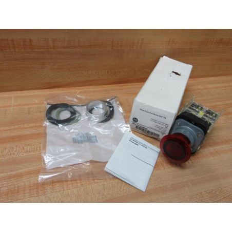 Allen Bradley 800T-FXTQ24RA5 Push Button W(2) 800T-XD4, (1) 800T-Blank