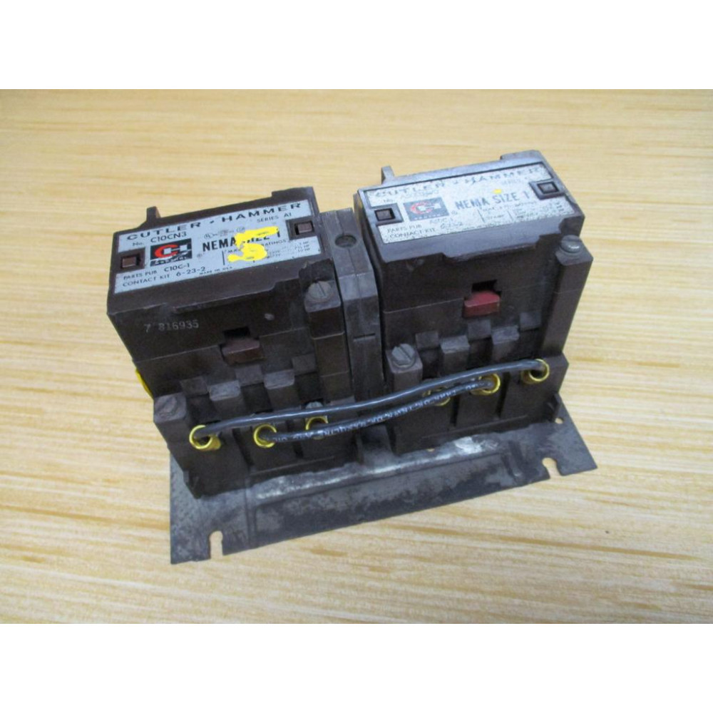 Cutler Hammer A50CNV0 Reversing Contactor A50CNVO C10CN3 - Used